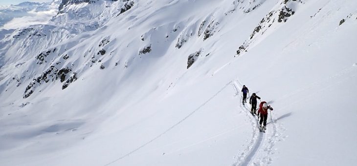 Udstyr og tøj til skitouring over flere dage